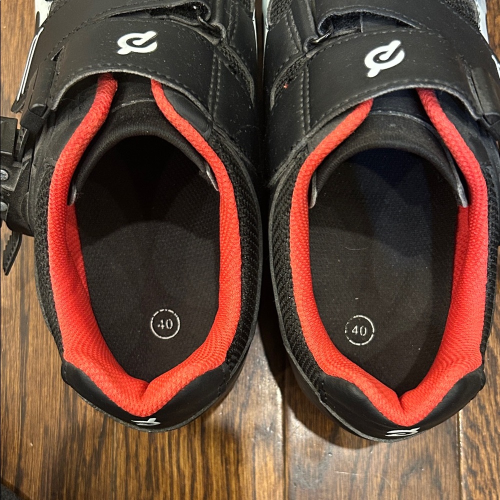 Peloton unisex clip in bike shoes- Black and White with Red Interior - Picture 2 of 3